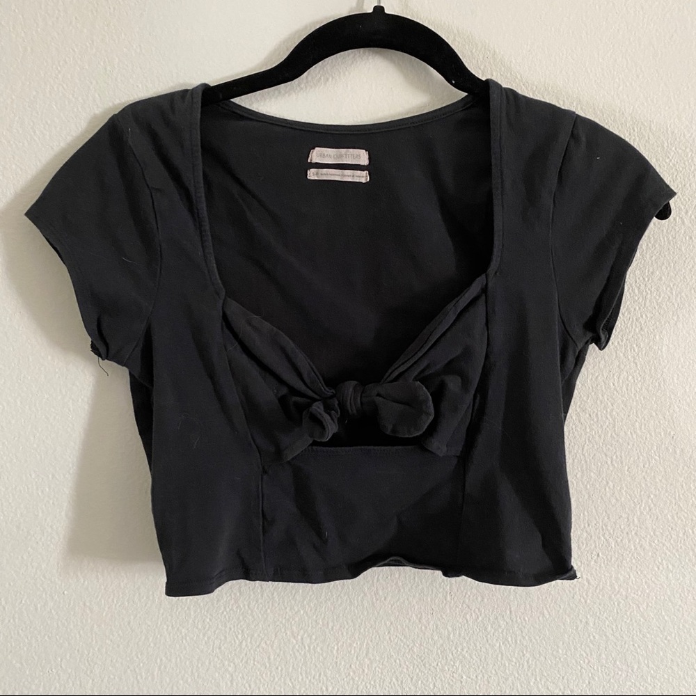URBAN OUTFITTERS BLACK BOW CUT OUT CROP TOP